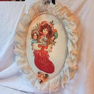 VTG 1988 Giordano Art Satin Lace Oval Framed Dolls in Red Christmas Stocking 15"